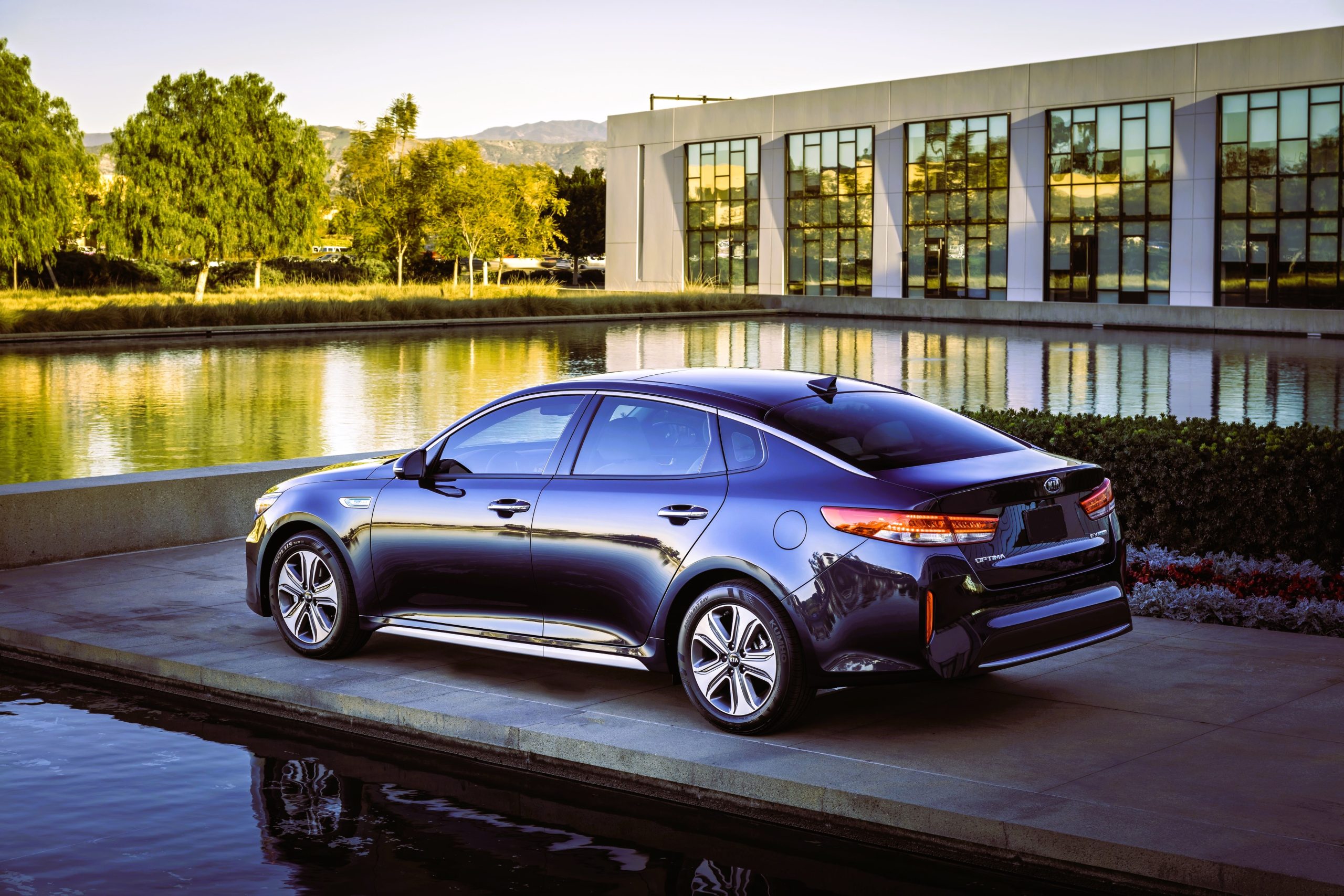 2018 Optima Hybrid